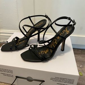 Brand new sz 9.5 Sam Edelman black strappy heels